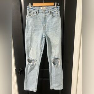 Abercrombie & Fitch Ultra High Rise 90s straight Jean